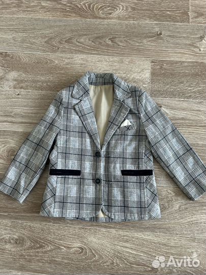 Пиджак для мальчика 92