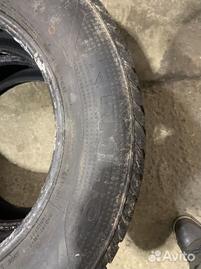 Kumho Ecsta V720 235/65 R17 19B