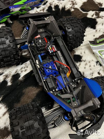 Traxxas Maxx wide V2