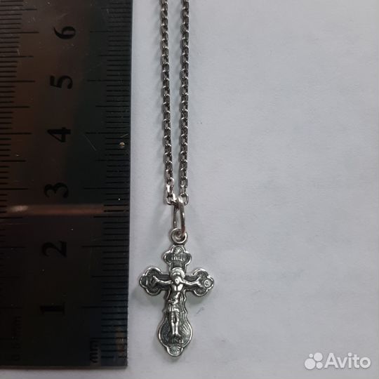 Серебряная цепочка с крестиком