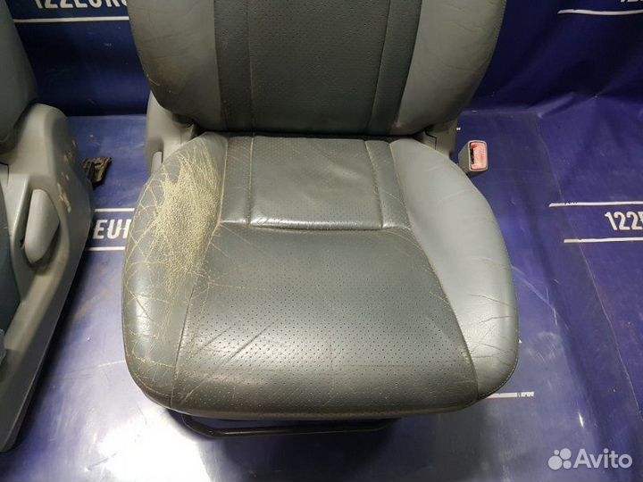 Сиденье салонное Toyota RAV4