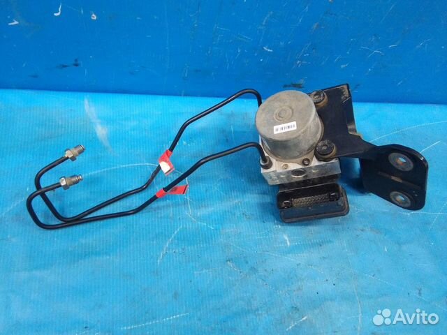 Блок ABS (насос) Chevrolet Aveo (T300) 2011