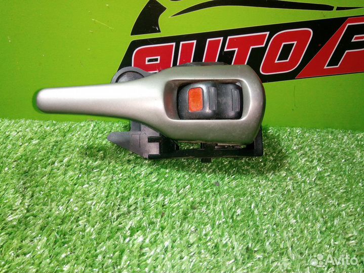 Ручка двери внутренняя toyota ADE150,AZE154H,AZE15