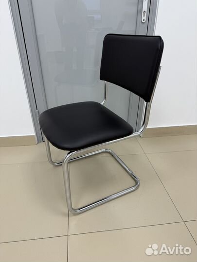 Стул офисный