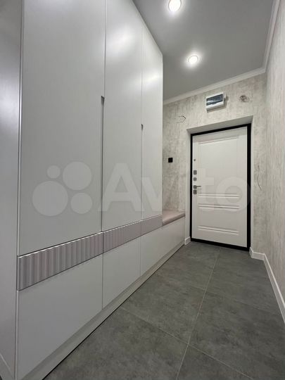 2-к. квартира, 55 м², 11/18 эт.