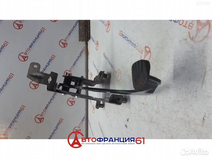 Педаль сцепления, 465033265R renault sandero stepw