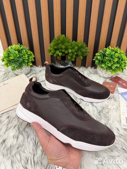 Стильные кроссовки loro piana