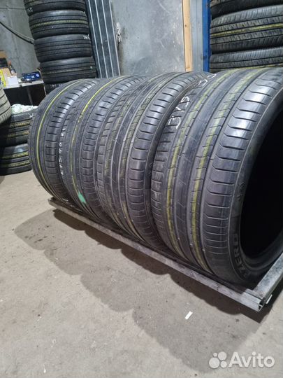 Pirelli P Zero 275/40 R21 и 315/35 R21