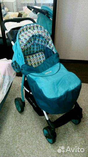 Коляска прогулочная