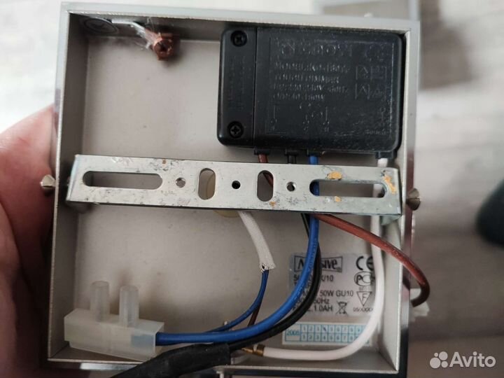 Светильник точечный бра