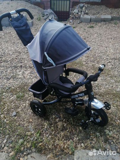 Детский трехколесный велосипед