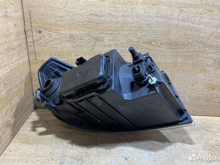 Фара передняя левая Ford Transit 6 Арт. 142181