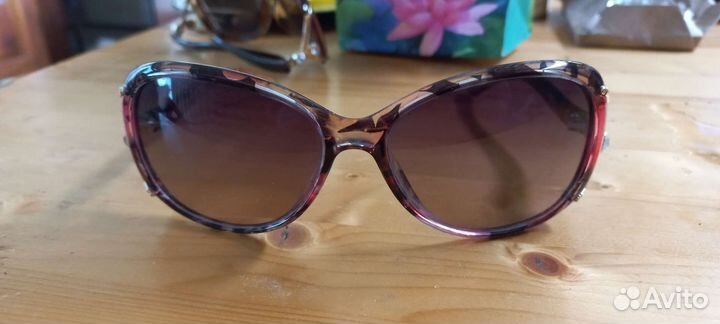 Солнцезащитные очки женские