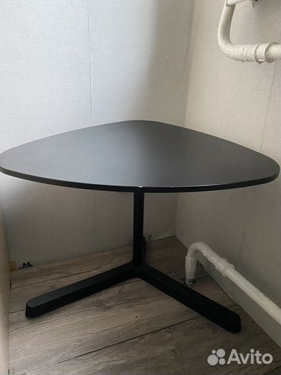 Компьютерный стол IKEA