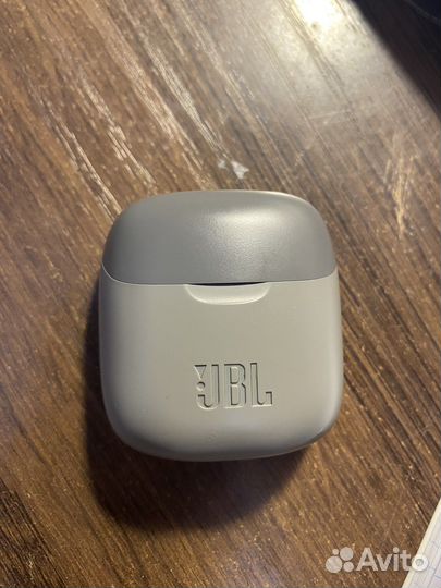 Беспроводные наушники jbl 220 tws
