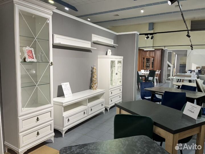 Кухонный гарнитур (кухни, мебель), в наличии