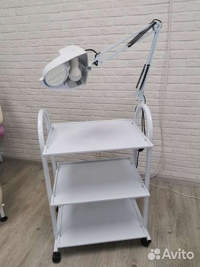 Тележка педикюрная