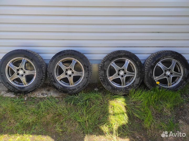 Колеса зимние 215/65 r16