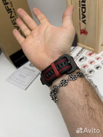 Часы sevenfriday