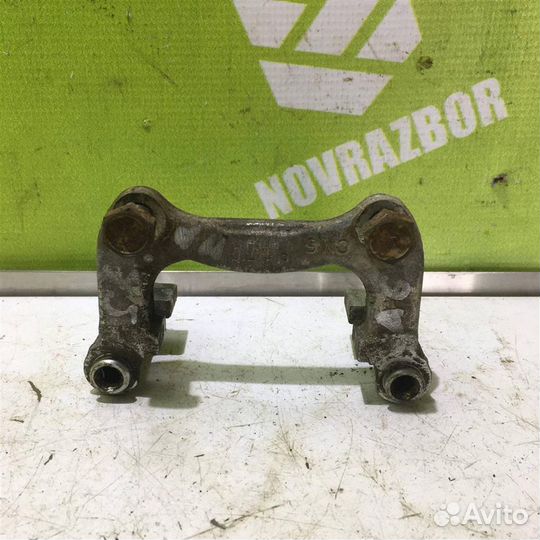 Скоба суппорта заднего Ауди А6 С5