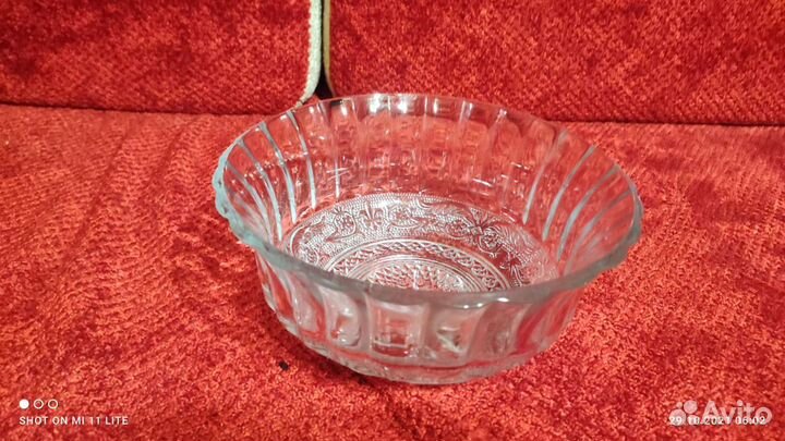 Хрустальная конфетница
