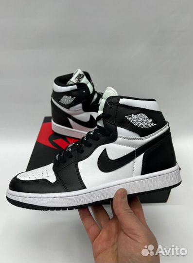 Кроссовки Nike Air Jordan 1 Black & White Люкс