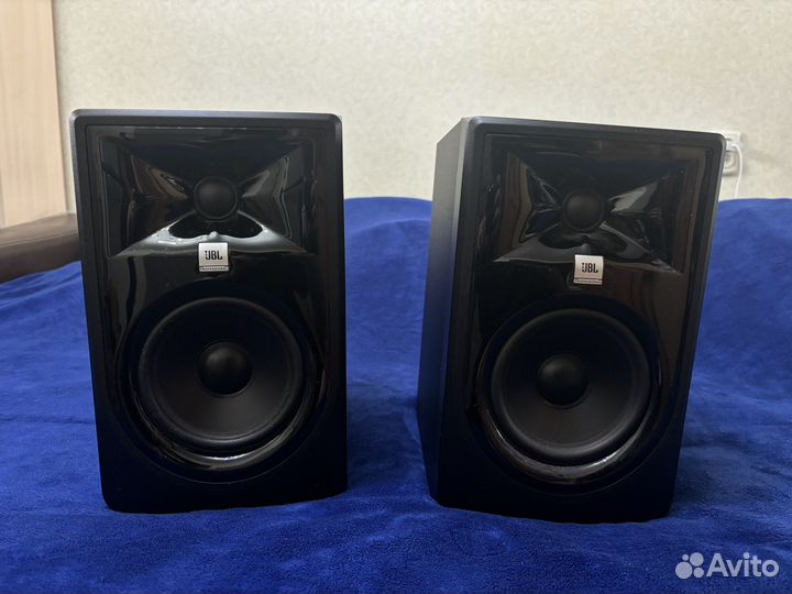 Студийные мониторы JBL 305P mkii (пара) + стойки