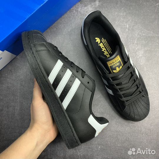 Кроссовки Adidas Superstar