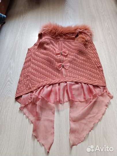 Безрукавка вязаная