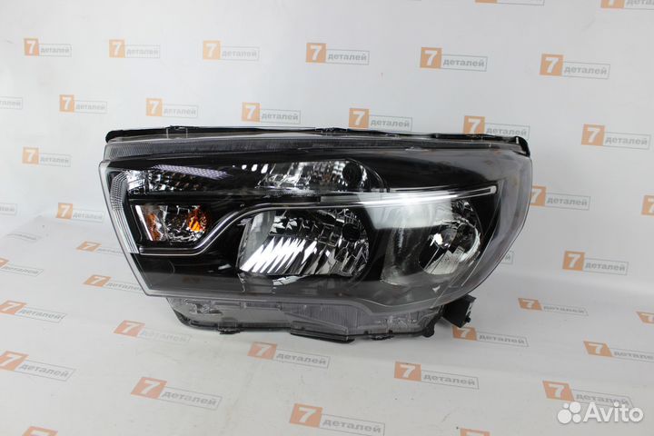 Фара Веста с надписью левая Новая