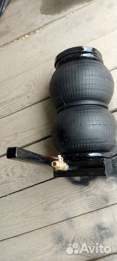 Пневмодомкрат