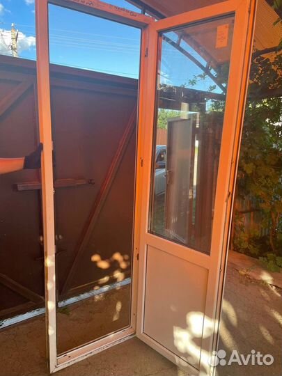 Дверь пластиковая пвх бу