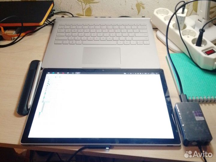 Microsoft Surface Book 2