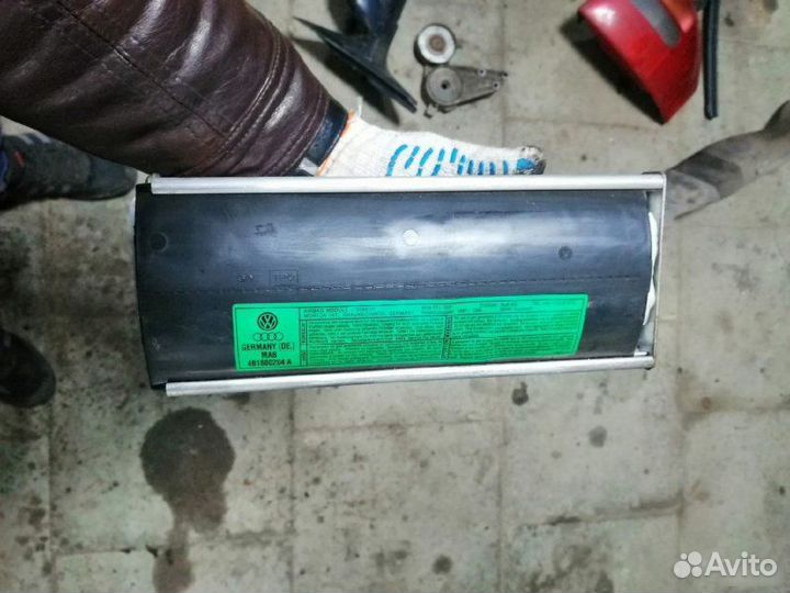 Подушка безопасности в торпеду Audi A6 C5