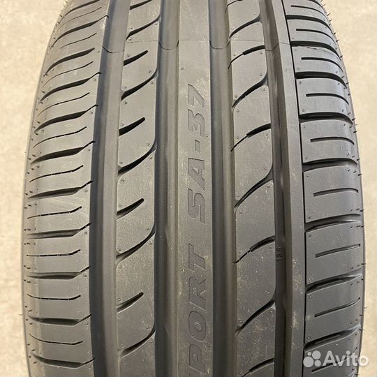 Goodride SA 37 295/35 R21 107Y