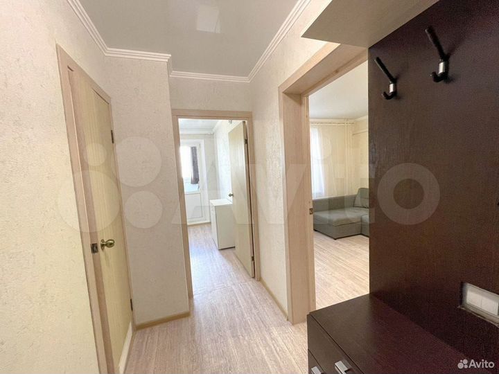 2-к. квартира, 40 м², 8/16 эт.