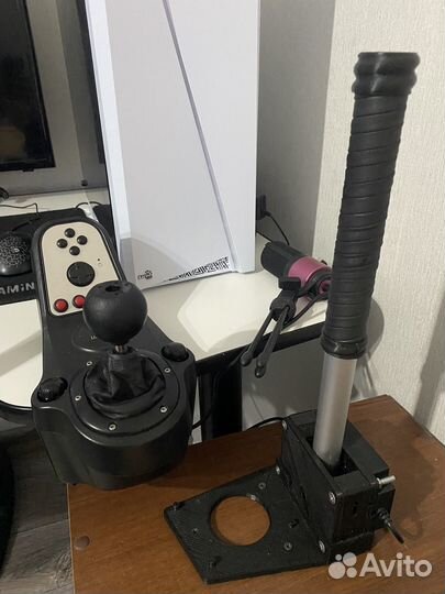 Игровой руль logitech g27 + ручник + кпп