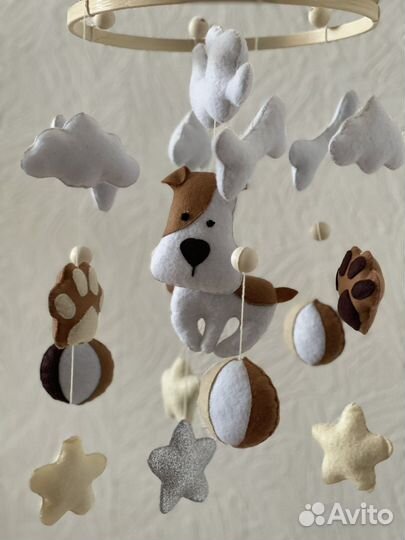 Мобиль в кроватку из фетра