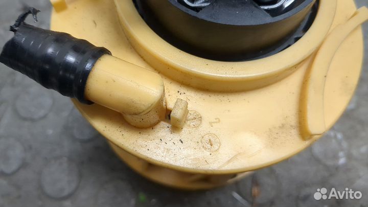 Насос топливный электрический Mercedes S W221, 2008