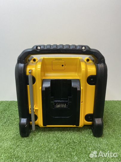 Радиоприемник dewalt DCR020(22424)