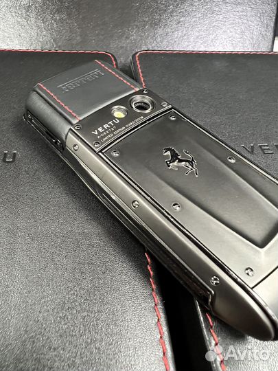 Vertu Ti Ferrari, 64 ГБ