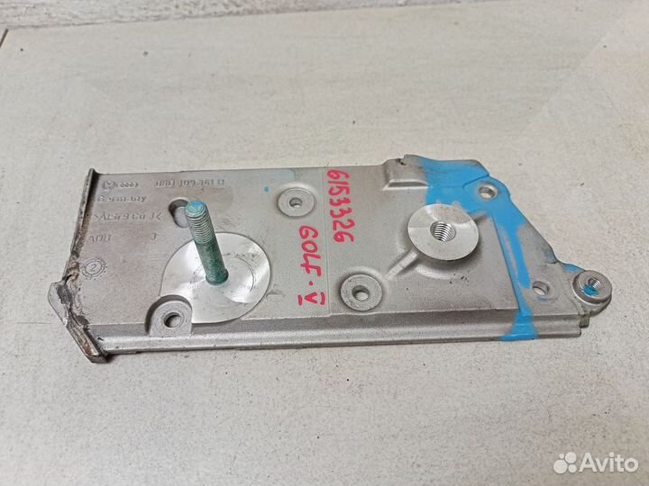 Натяжитель ремня грм