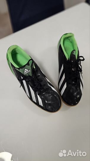 Бутсы для футзала adidas f10