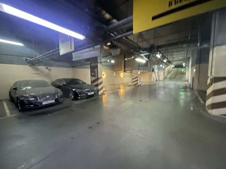 Машиноместо, 16 м²