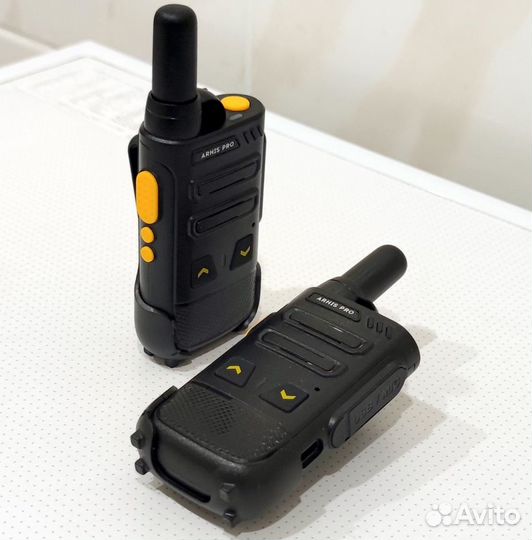 Рация с гарнитурой легкая качественная надежная