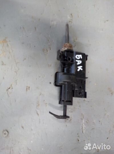 Активатор замка крышки бензобака Renault Megane 2