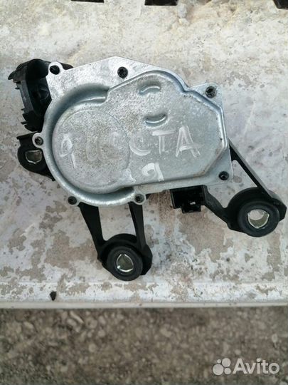 Моторчик стеклоочистителя задний Ford Fiesta