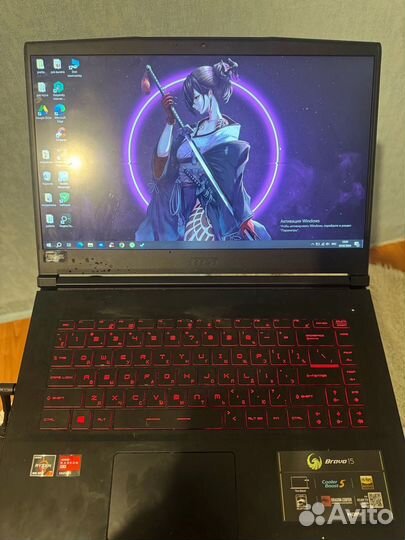 Ноутбук MSI bravo 15