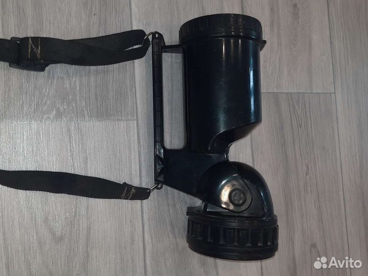 Фонарик прожектор