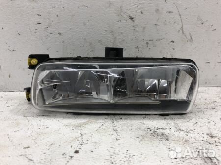 Фара противотуманная левая